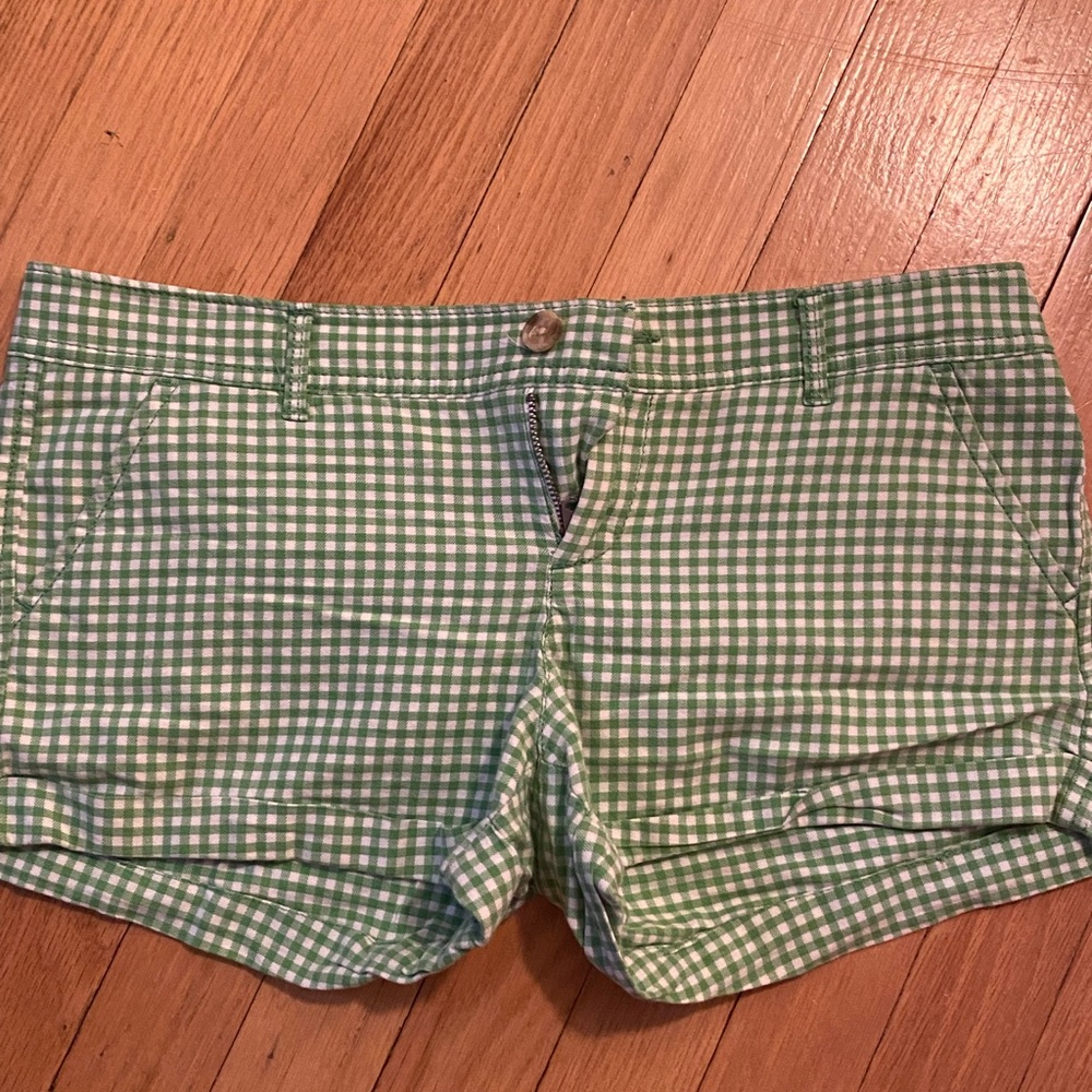 Abercrombie & Fitch green gingham shorts, size 4